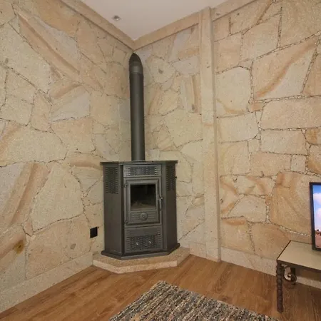 Casa Da Lameira I By Casas جيريز